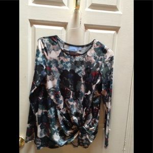 Like new simply Vera shirt